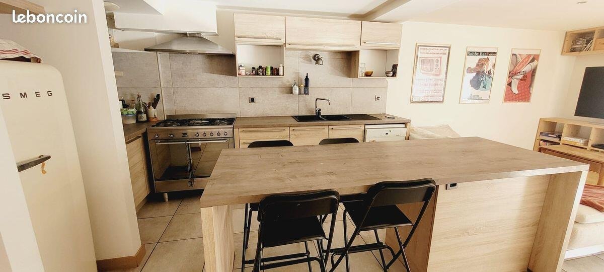 Appartement 100 m² Marnaz