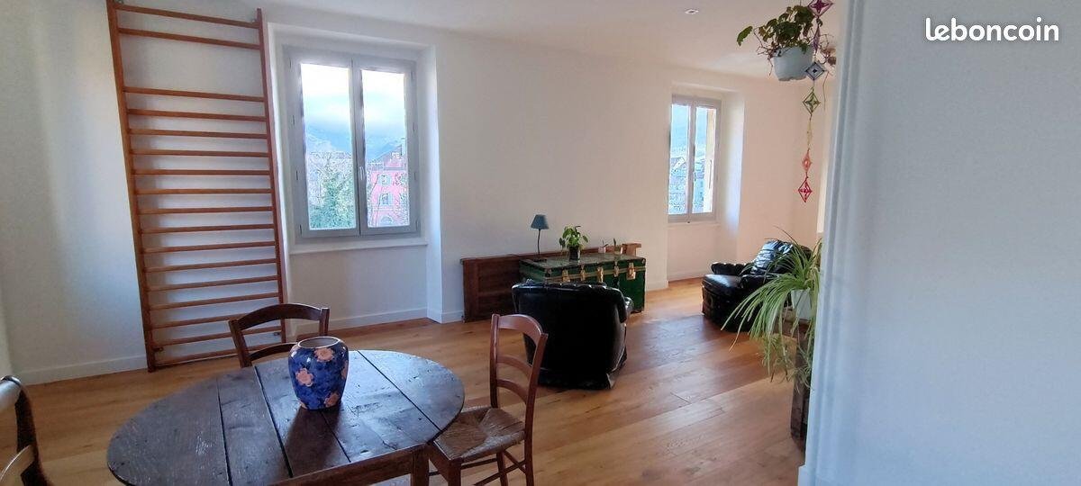 Appartement traversant 79m2 centre-ville